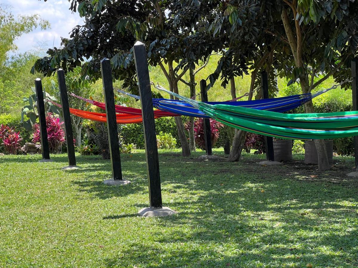 מונטנגרו Alojamiento Campestre Hawaii מראה חיצוני תמונה